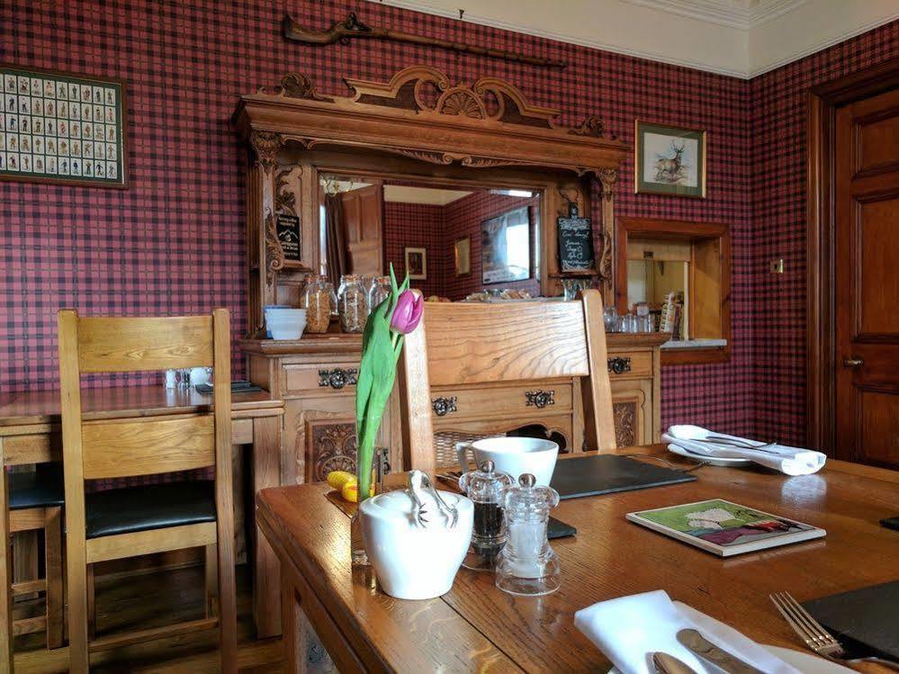 Grantown-on-Spey Strathallan Bed And Breakfast מראה חיצוני תמונה